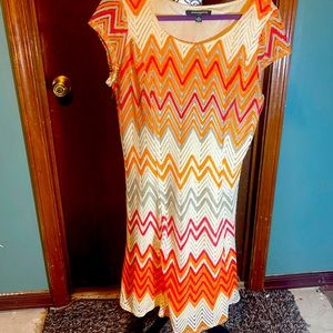 Women’s crochet look with lining dress